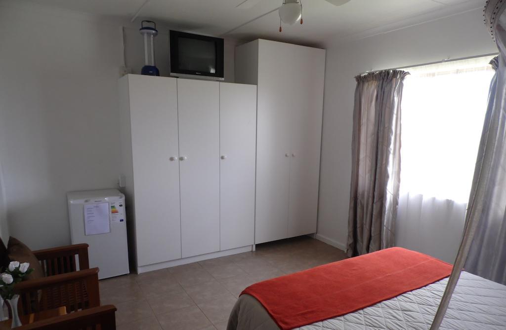 The Hexagon Wildlife Conservation Hotel Uitenhage Kamer foto