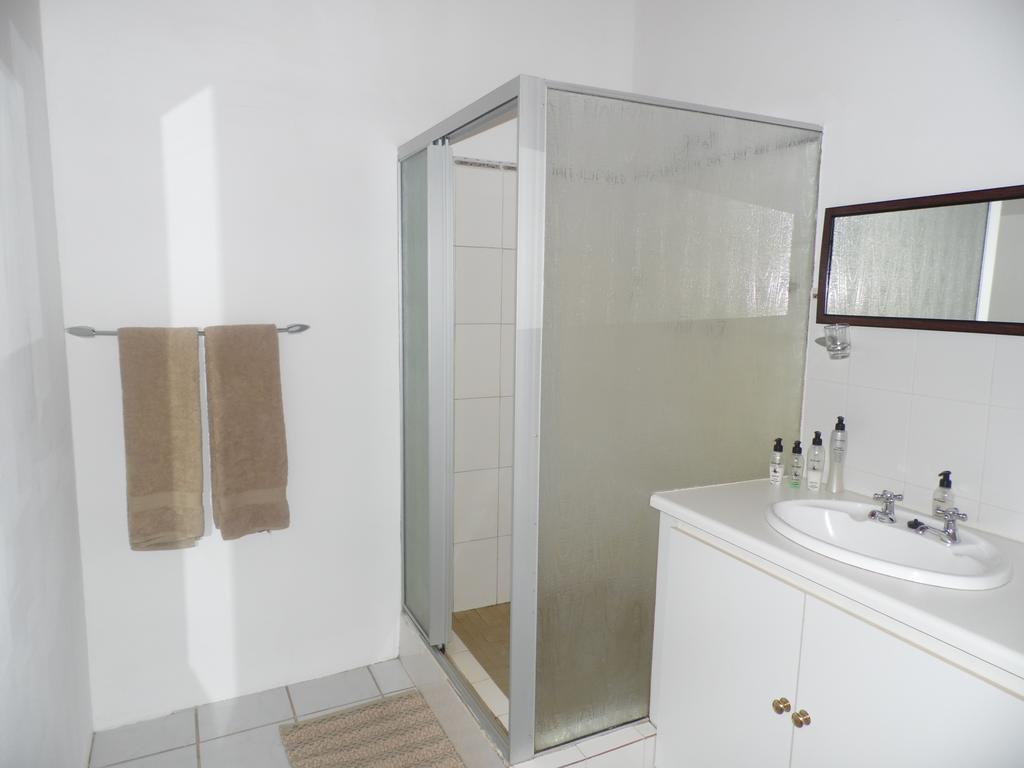 The Hexagon Wildlife Conservation Hotel Uitenhage Buitenkant foto