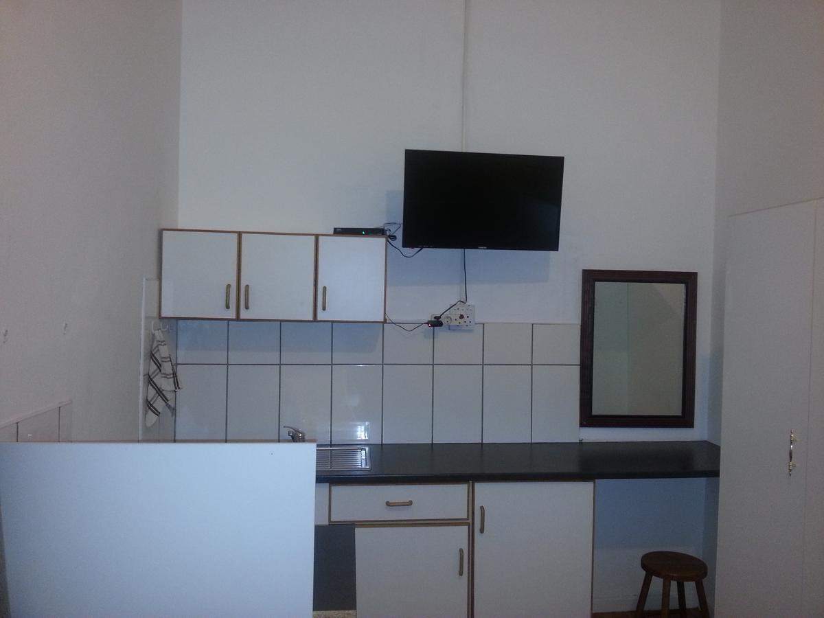 The Hexagon Wildlife Conservation Hotel Uitenhage Buitenkant foto