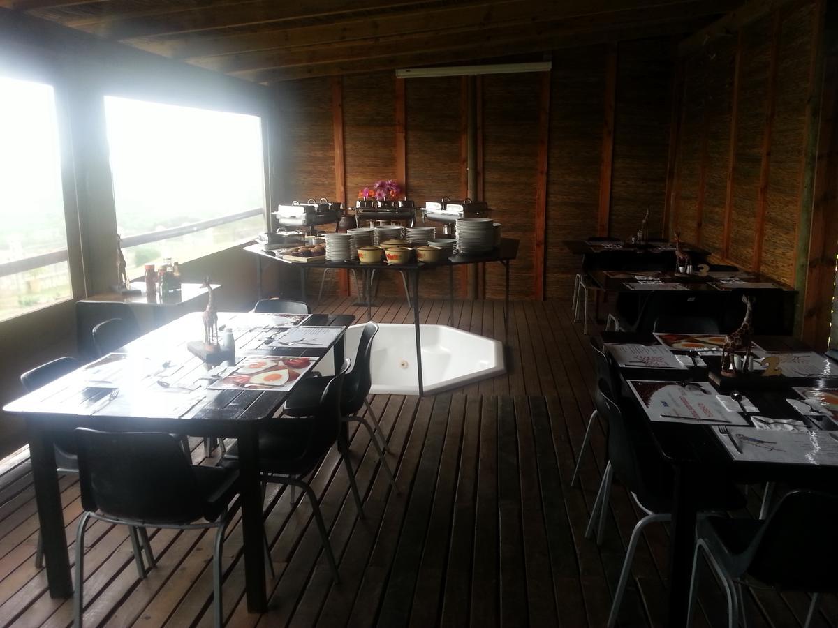 The Hexagon Wildlife Conservation Hotel Uitenhage Buitenkant foto