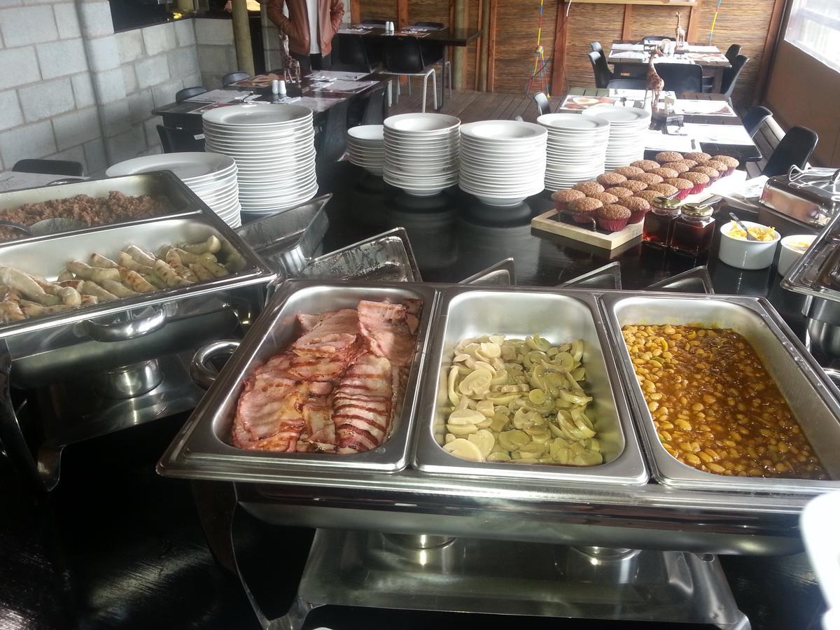 The Hexagon Wildlife Conservation Hotel Uitenhage Buitenkant foto